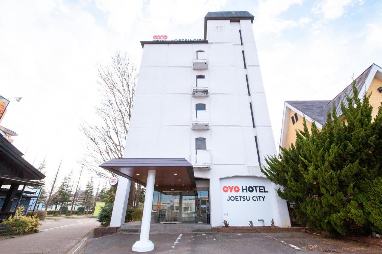 Oyo Joetsu City Hotel Kasugayama Buitenkant foto