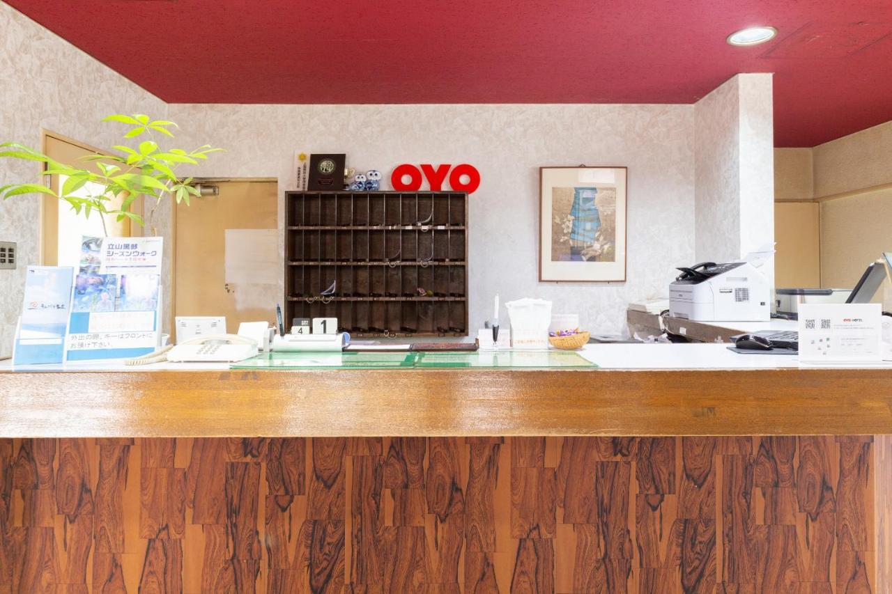 Oyo Joetsu City Hotel Kasugayama Buitenkant foto